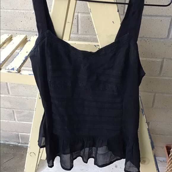 American Eagle Flowy Tank - Picture 1 of 3